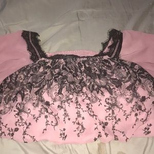 light muave top with lace design